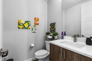 The Coral 2BD TownHouse 7ST Walkable