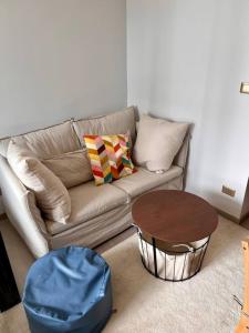 In Unit Workspace Gym and Infinity Pool MRT 200m