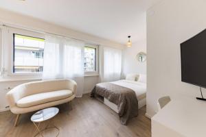 The Mini Minimalist Free Parking