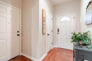 Peaceful Serene Great Location and Amenities