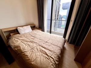 Free Parking with Balcony Pool and Gym MRT 200m