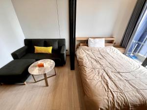 Free Parking with Balcony Pool and Gym MRT 200m