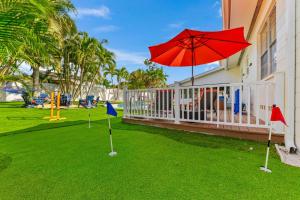 Luxury Villa - 5 BR Heated Pool 5 Min to Beaches