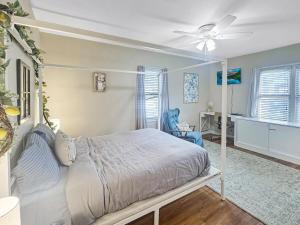 Brownfield BlueBird House - 6 bedrooms