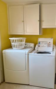 Brownfield BlueBird House - 6 bedrooms