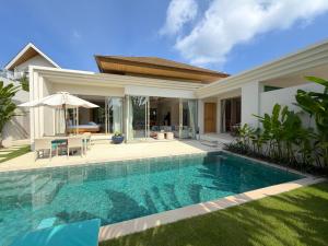 Luxury 3BR Pool Villa near Blue Tree - Bang Tao