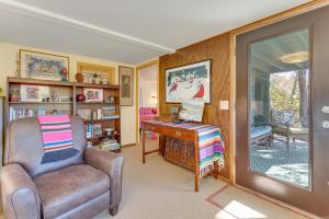 Casa Alcoa Mtn-View Apt Over Santeetlah Lake!