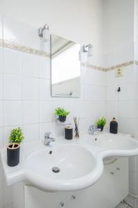 Spacious House with Garden 15 min walk from Castle