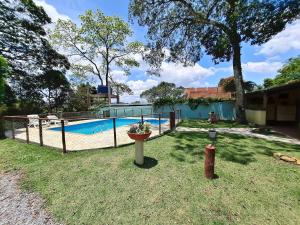 Chácara de temporada com piscina e Lazer LT0080