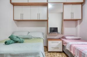 Apartamento c Fechadura Eletronica a 200m do Metro