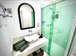 copacabana com conforto e estilo ao lado da areia