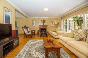 Constantia Getaway with Pool & Garden Near Wine Farms & Nature Trails