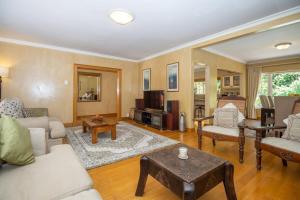 Constantia Getaway with Pool & Garden Near Wine Farms & Nature Trails