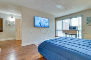 Near Stadiums, Parks and Hospitals Detroit Studio