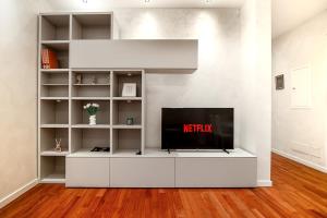 Vatican Charm Living