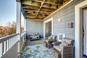 12 Mi to Ocean City Beach! Poolside Retreat
