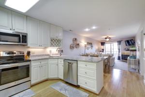 12 Mi to Ocean City Beach! Poolside Retreat