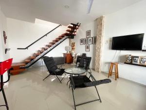 Plaza Blanca 2 cabaña en el Santorini Colombiano