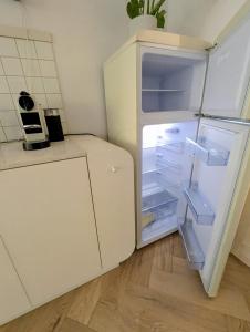 Rakietników vintage condo