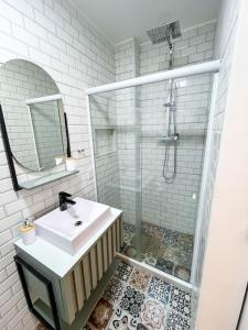 Moderne 3 ch à Arpoador 1 min de la plage