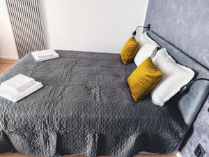 West Hillside Apartments