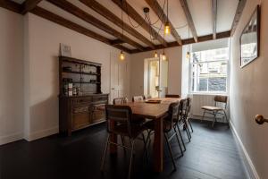 Large St Andrews townhouse, close to old course
