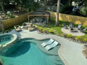 Pleasant Place Villa -Newly Built with Pool Close to downtown&beach