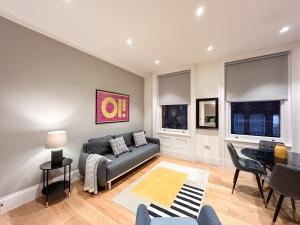 Luxury Soho Apartment R10