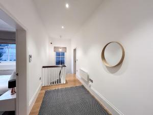 Luxury Soho Apartment R10