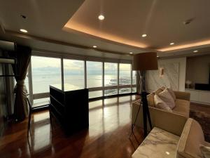 Ultra Luxury 5BR Penthouse in Manila Bay Rizal Park