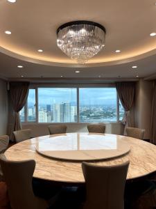 Ultra Luxury 5BR Penthouse in Manila Bay Rizal Park