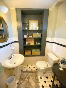 Historic Victorian Apartment