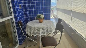 Aviação Praia Grande Wi-Fi 3 quartos Apto até 10 pessoas 150 metros da praia 2 vagas de garagem churrasqueira a carvão