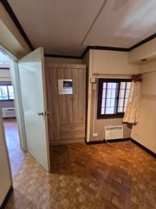 Greenhills Garden Square Residences 2BR & 2 Toilets Quezon City