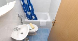 Apartment and Rooms Tomo 1