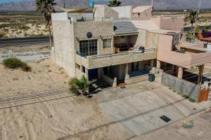 Villa Las Palmas Beachview Rental - Casita de Playa