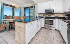 Phoenix IV 4121 condo