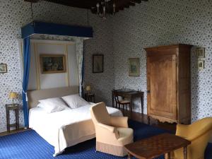 B&B / Chambres d'hotes Le Chateau d'Asnieres en Bessin : photos des chambres