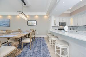 Phoenix Gulf Shores II 2104 condo