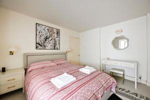 Chelsea Modern - Stylish Hideaway