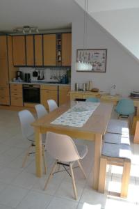 An Bord im Strandtuun