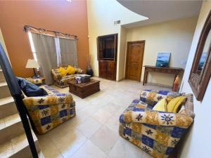 San Felipe Luxurious 3-Bedroom Condo 11-3 with Pool Access
