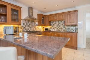 Lantern Suite, Tenby