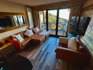 Les Ecureuils Squirrel Lodge