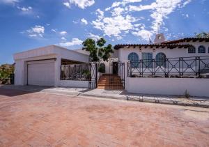 Rick`s Place - San Felipe Vacation Rental with Private Pool