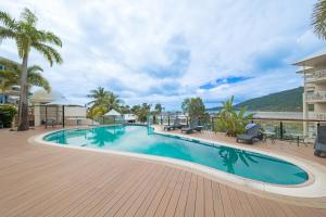 Port Views On Airlie 2 Bedroom