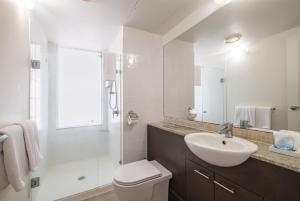 Port Views On Airlie 2 Bedroom