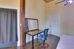 Walk to Courthouse Sq! Loft-Style Marshall Studio