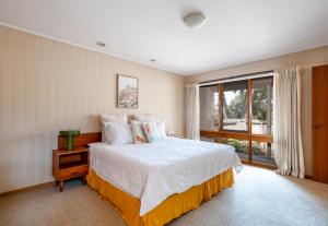 Escape to the beach, Grass area, large open home