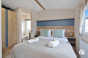 Vacant Nests Seton sands St Andrews